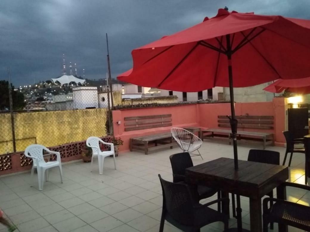 Hostal Don Alvaro Oaxaca Bagian luar foto